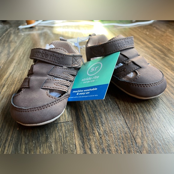 NWT Stride Rite sandals - Picture 4 of 7